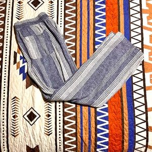 Light wide leg pants